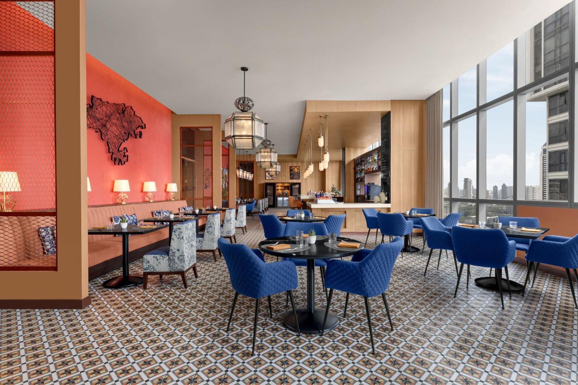 Отель The Westin Manila Pasig City Экстерьер фото